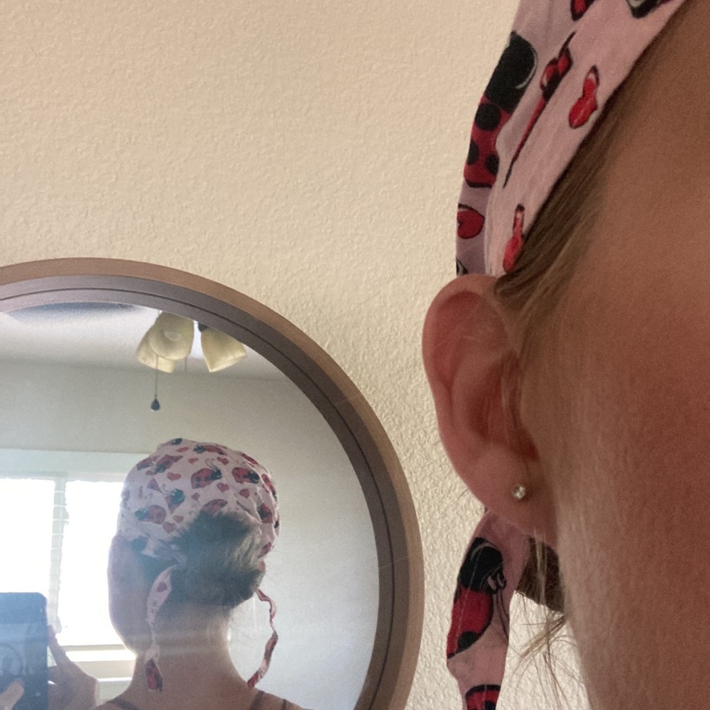 💕 + 🐞 scrub cap - Picture 3 of 6